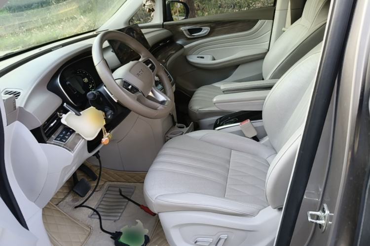Used Roewe iMAX8 2023 400TGI Comfort Edition
