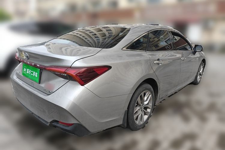 Used Toyota Avalon 2019 Dual-Engine 2.5L Luxury Edition China VI Standard
