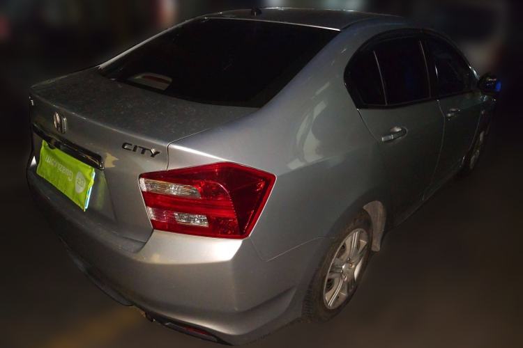 Used Honda City Classic 2012 1.5L manual Comfort version
