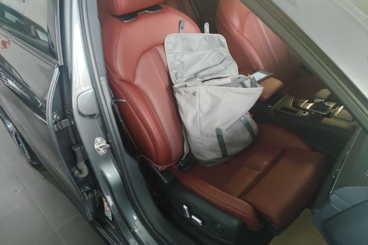Used Audi A4L 2025 2 Million Units Enjoyment Version 40 TFSI Luxury Dynamic Edition B&O Starry Night Edition
