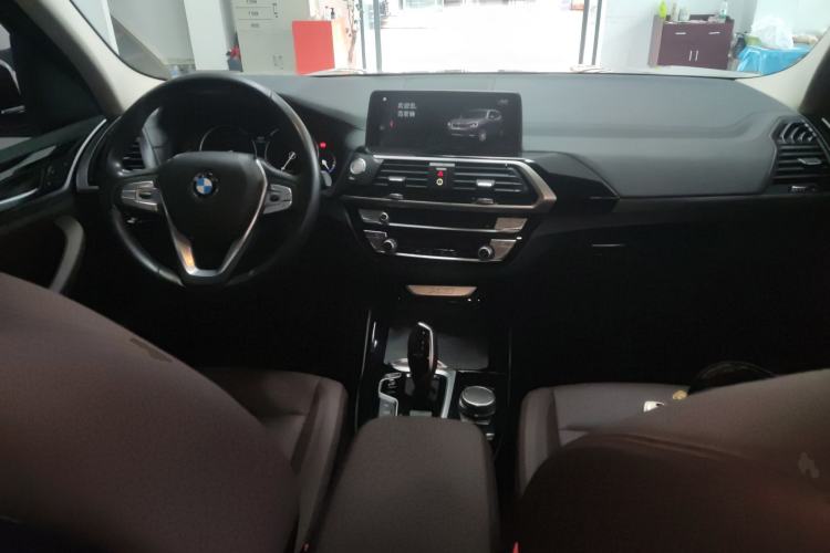 Used BMW X3 2018 xDrive25i Luxury Package China VI Emission Standard Center Console