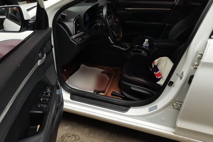 Used Hyundai Elantra (6th Generation / Lingdong) 2016 1.6L Automatic ZhiXuan – Elite Version Driver Seat