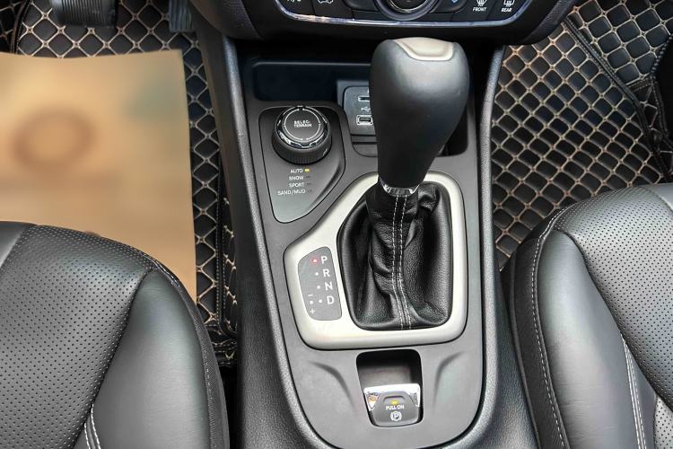 Used Jeep Cherokee 2017 2.4L Superior Edition