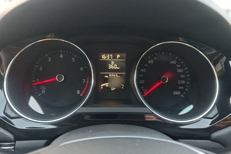 Used Volkswagen Sagitar 2015 1.6L Automatic Comfort Model
