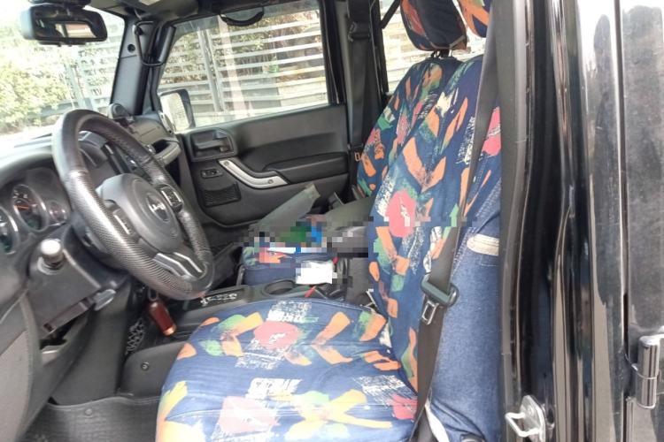 Used Jeep Wrangler 2014 2.8TD Sahara Four-Door Edition
