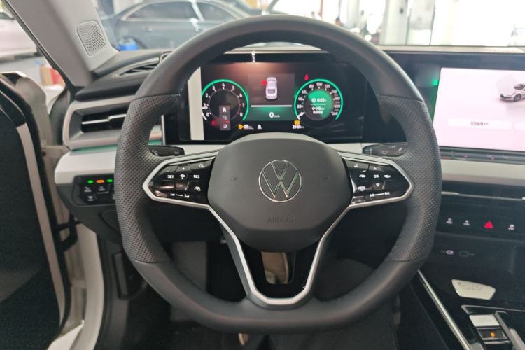 Used Volkswagen Lamando 2024 Lavida L 280TSI DSG Cool & Spicy Edition
