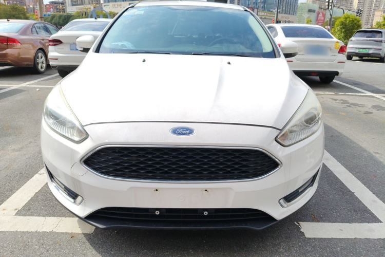 Used Ford Focus 2017 Hatchback 1.6L Automatic Fashion Edition Smart Drive Version
