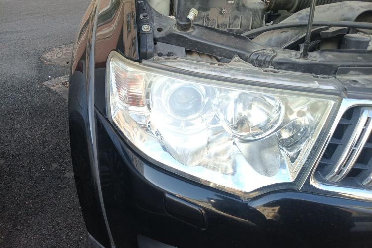 Used Mitsubishi Pajero Sport 2011 3.0L Luxury Navigation Edition