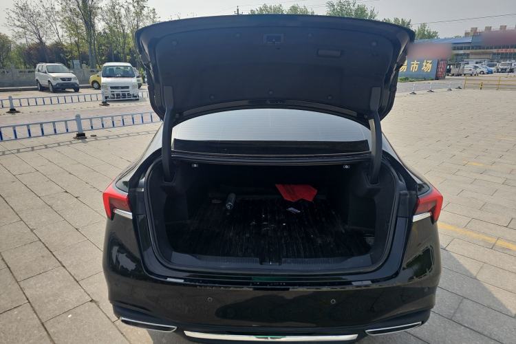 Used Buick LaCrosse 2025 28T Platinum Edition Trunk