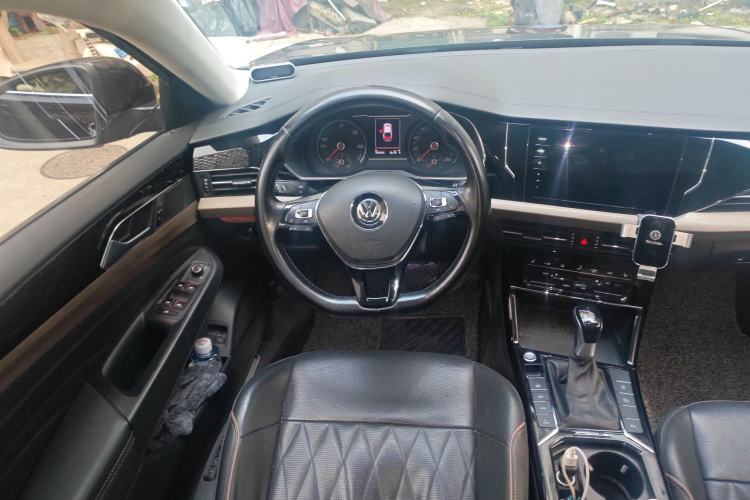 Used Volkswagen Passat New Energy 2020 430 PHEV Hybrid Luxury Edition China VI Standard
