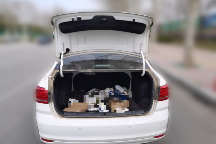 Used Volkswagen Lavida 2018 Classic 1.5L Manual Comfort Edition China VI Standard Trunk