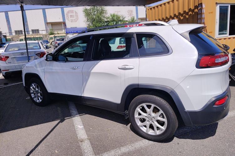 Used Jeep Cherokee 2017 2.4L Leading Smart Edition