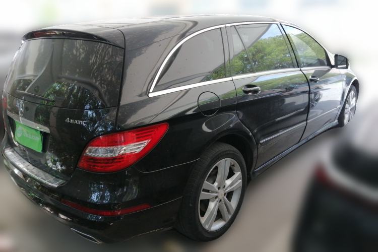 Used Mercedes-Benz R-Class 2017 R 400 4MATIC Exclusive Edition Rear Right 45 Deg