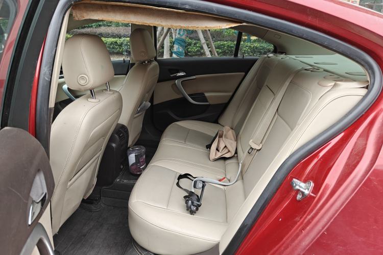 Used Buick Regal 2015 2.0L Leading Fashion Edition