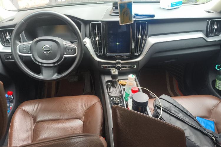 Used Volvo XC60 2019 T5 4x4 Smart Edition China V Standard Center Console