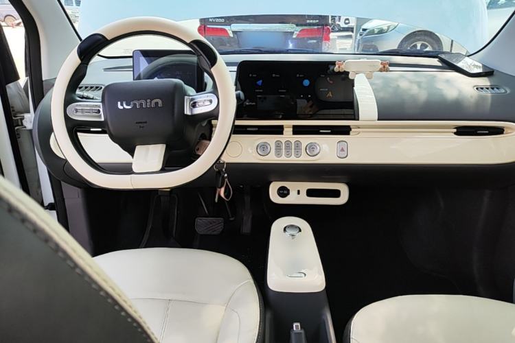 Used CHANGAN NEVO Lumin 2023 301km Honey Dew Edition