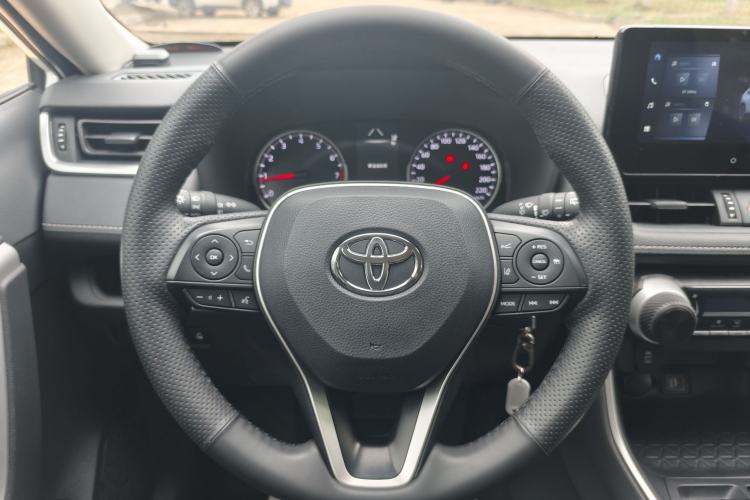 Used Toyota RAV4 2023 2.0L CVT Two-Wheel Drive Urban Edition Steering Wheel
