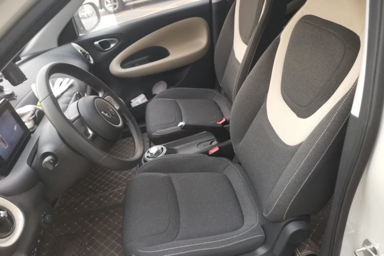 Used Wuling Bingo 2024 203km Light Edition Left Front Seat