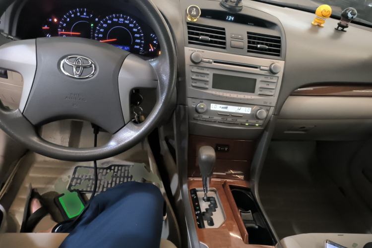 Used Toyota Camry 2013 200E Classic Elite Edition Center Console