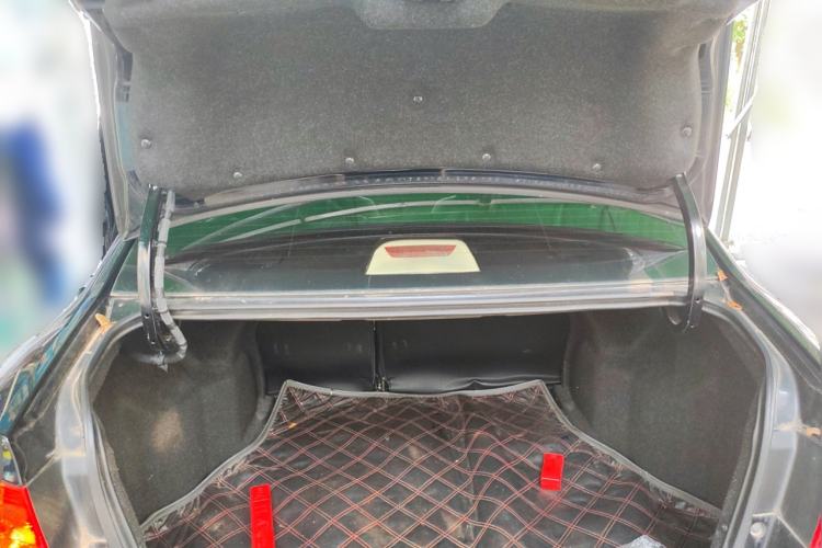 Used Roewe 350 2014 1.5L Manual Swift Edition
