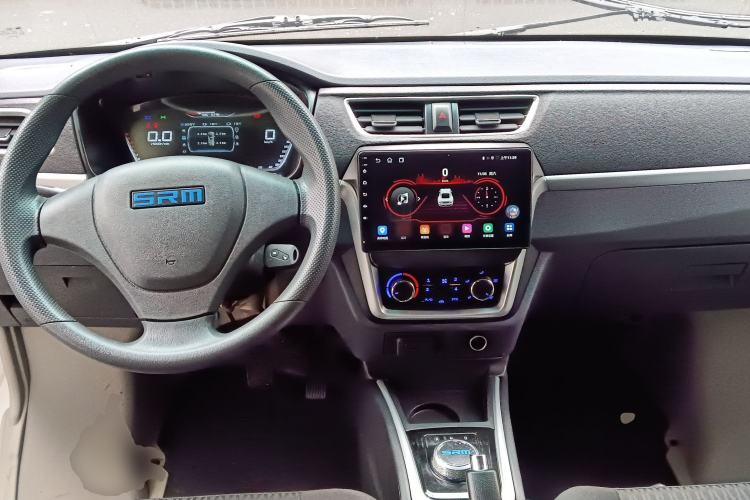 Used SRM Haoyun 2025 Launch Edition Farady 42.3 kWh 305 km 6 seats
