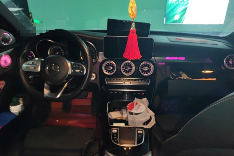 Used Mercedes-Benz C-Class 2019 C 260 Sport Edition Center Console