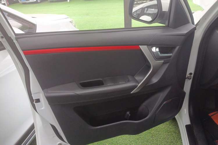 Used Chery Tiggo 3 2016 1.6L Manual ZhiShang Edition