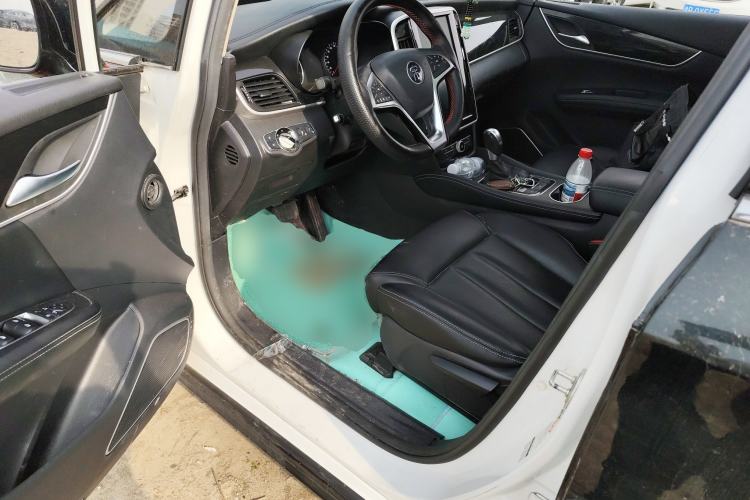 Used BYD Song MAX 2018 1.5T Automatic Smart Connect Elite Model with 6 Seats
