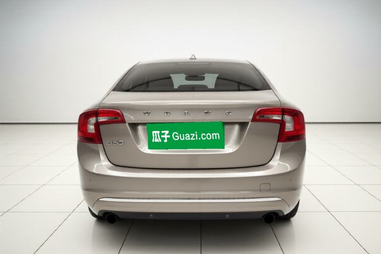 Used Volvo S60 2014 S60L 2.0T Zhiyuan Edition

