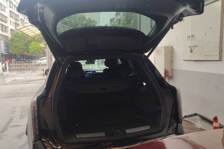 Used Cadillac XT5 2025 2.0T Prestige Version Trunk