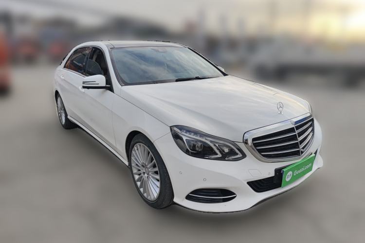 Used Mercedes-Benz E-Class 2014 Facelifted E 260 L Luxury Edition Front Right 45 Deg