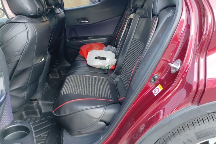 Used Toyota IZOA 2018 2.0L Yichi Version China VI Standard
