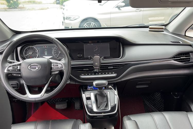 Used GAC Trumpchi M6 2021 270T DCT Luxury Edition (7 Seats)