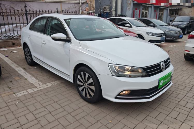 Used Volkswagen Sagitar 2017 1.6L Automatic Comfort Model Front Right 45 Deg