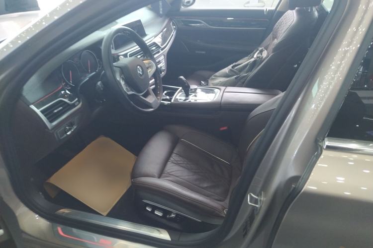 Used BMW 7 Series 2016 730Li Luxury Model