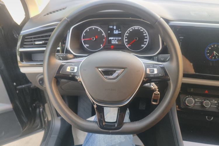 Used Jetta VS5 2023 280TSI Manual Entry-Level Model Steering Wheel