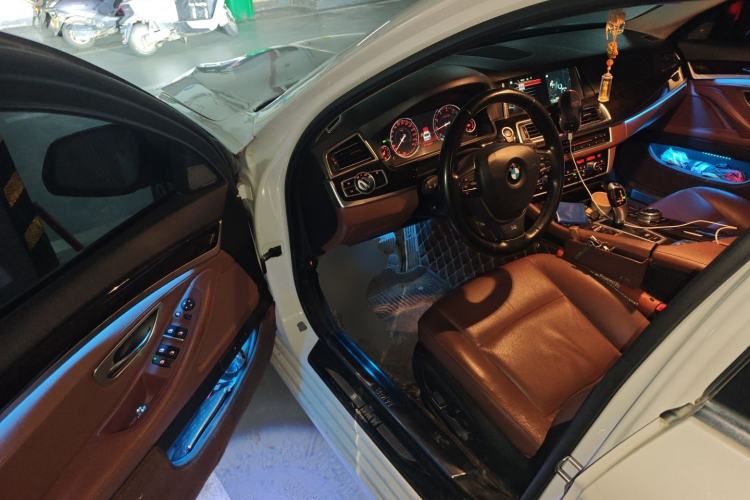 Used BMW 5 Series 2017 528Li Leading Model
