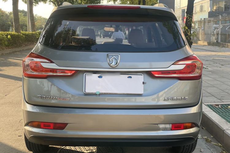 Used Baojun 310W 2017 1.5L Manual Comfort Version China V