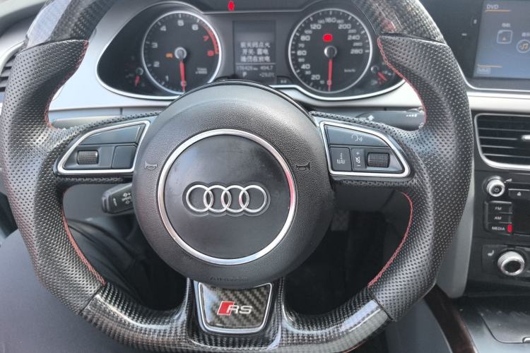 Used Audi A4L 2015 35 TFSI Automatic Comfort Model Steering Wheel