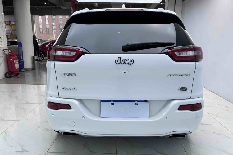 Used Jeep Cherokee 2017 2.4L Superior Edition