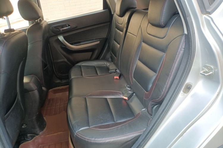 Used CHANGAN CS35 2014 1.6L Manual Luxury Model China IV Standard