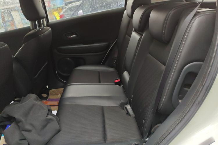 Used Honda Vezel 2022 1.5L CVT Phantom Night Pioneer Edition
