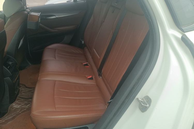 Used BMW X6 2015 xDrive35i Luxury Edition Left Rear Seat