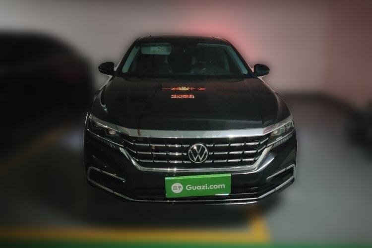 Used Volkswagen Passat 2021 330TSI Luxury Edition Front