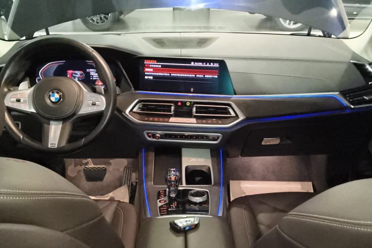 Used BMW X5 2022 Restyled xDrive 30Li Luxury Version M Sport Package