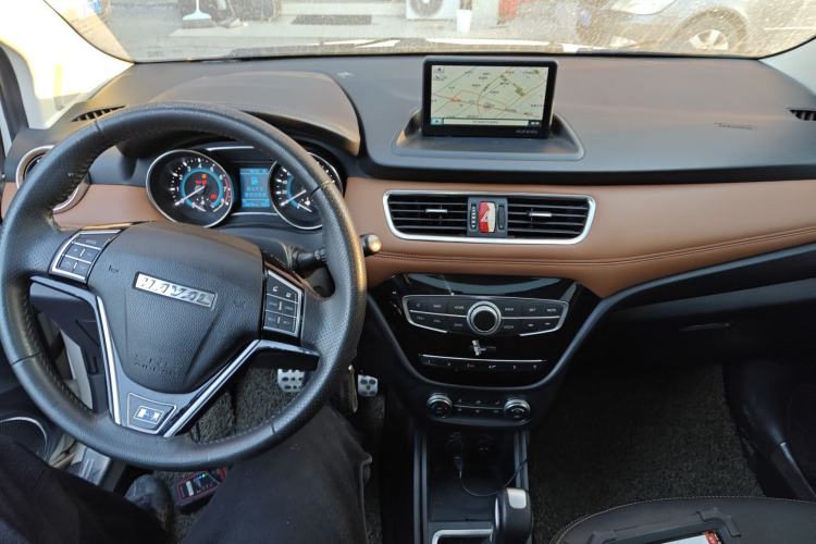 Used Haval H1 2016 Blue Label 1.5L AMT Luxury Model