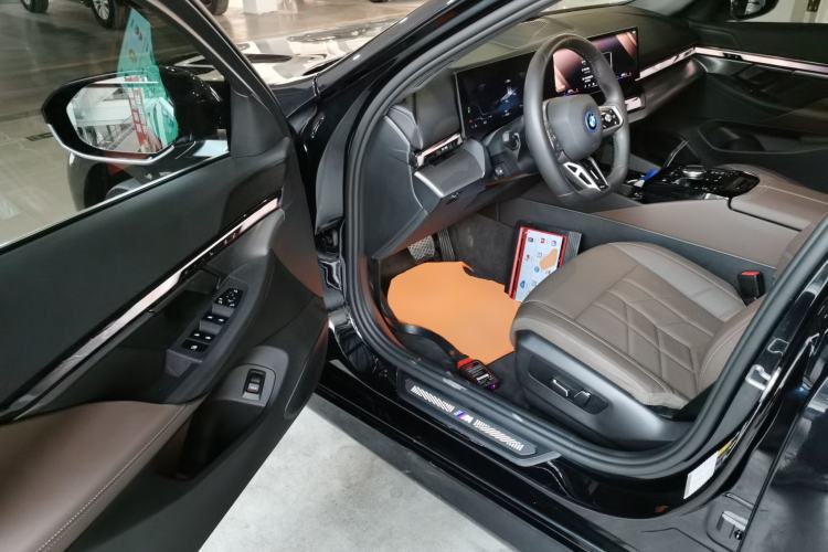 Used BMW i5 2025 eDrive 35L M Sport Package