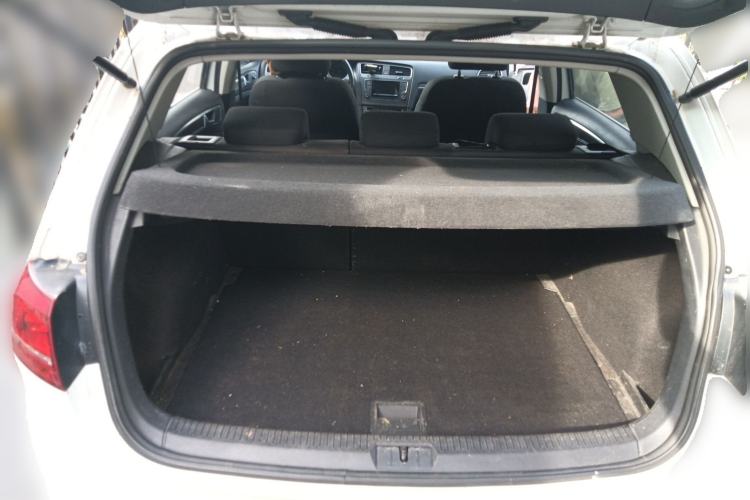 Used Volkswagen Golf 2015 1.6L Automatic Comfort Model
