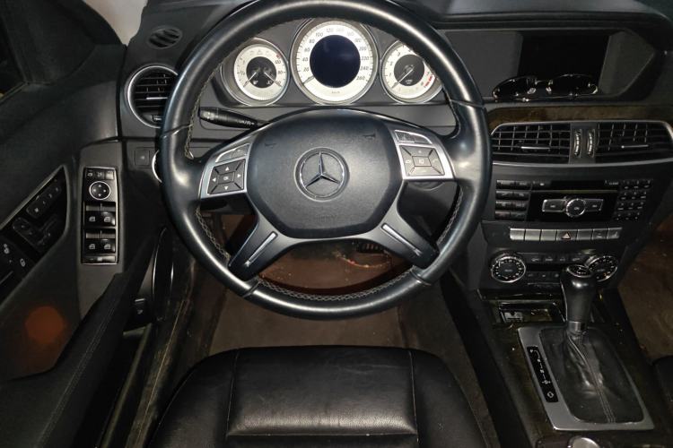 Used Mercedes-Benz C-Class 2011 C 200 CGI Fashion Model