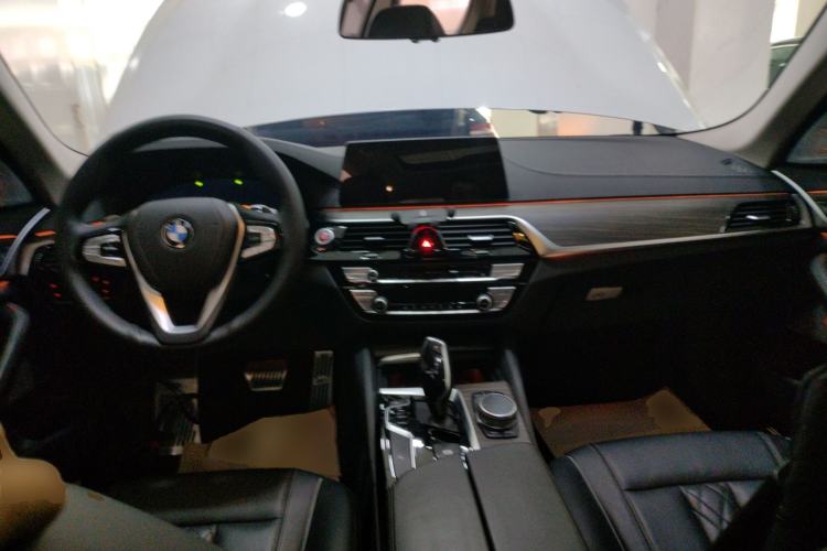 Used BMW 5 Series 2019 530Li Leading Model Luxury Package
